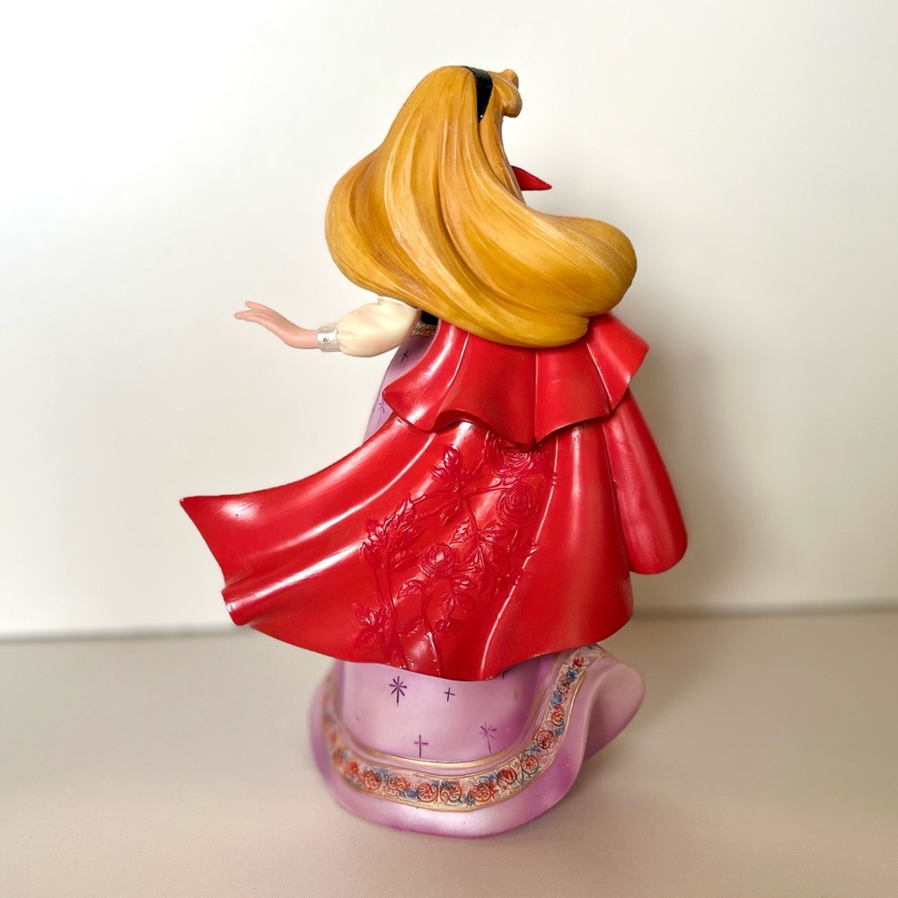 Disney Showcase Enesco Sleeping Beauty Aurora Briar Rose Statue Figurine - Picture 5 of 7